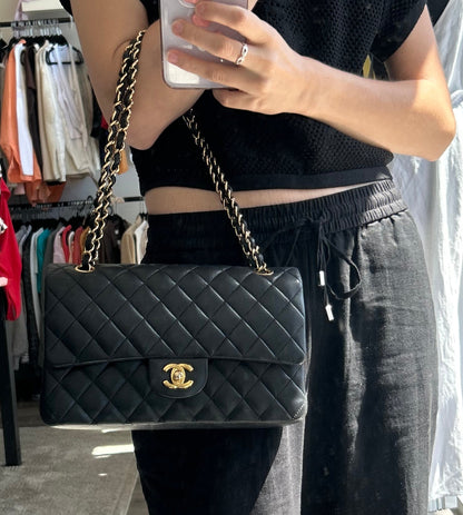 CHANEL Medium Double Flap