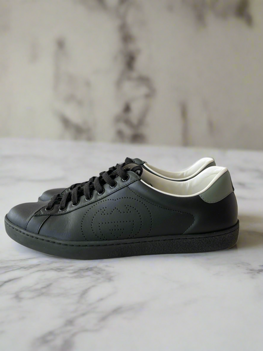 Gucci Ace Low in Black - Size - Men’s 9