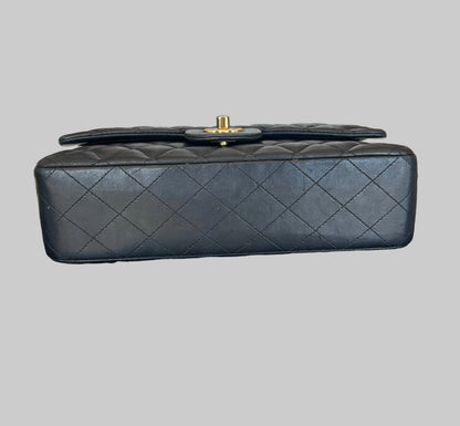 CHANEL Medium Double Flap