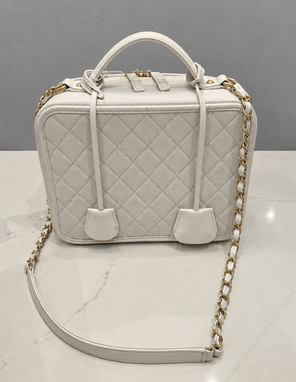 CHANEL Caviar Quilted Large CC Filigree Vanity Case