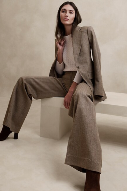 BR Lido Sculpted Italian Wool Blazer - Size 12