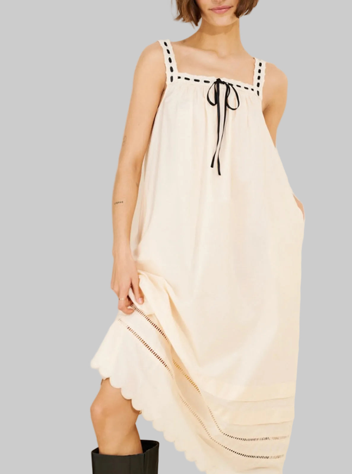 ANTHROPOLOGIE Scalloped Cotton Nightgown - Size M