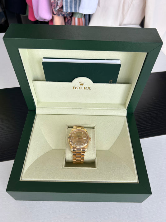 ROLEX 18k Gold Day-Date 36