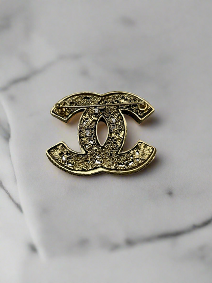 CHANEL Pre-Fall 2011 Interlocking CC Brooch