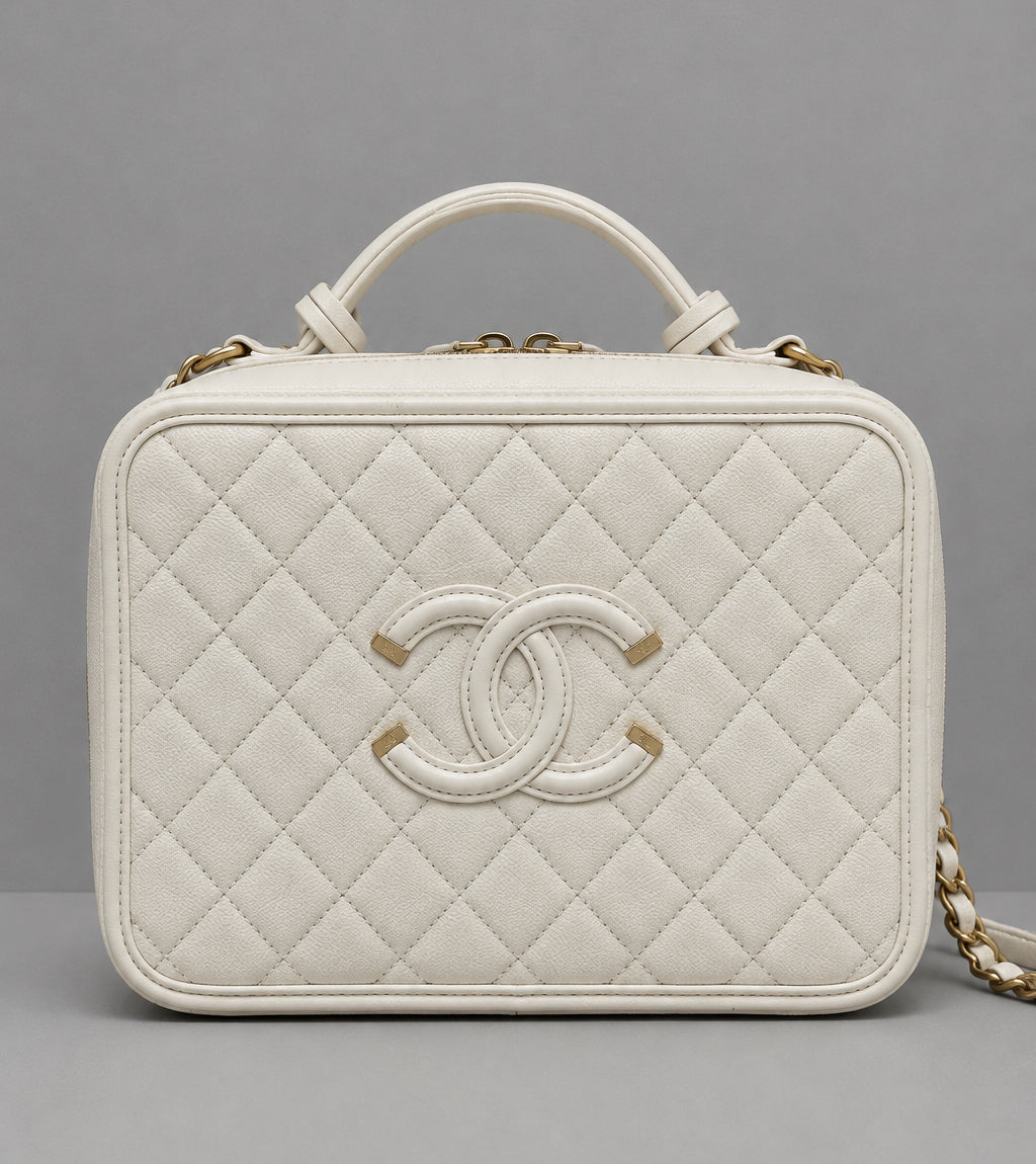 CHANEL Caviar Quilted Large CC Filigree Vanity Case
