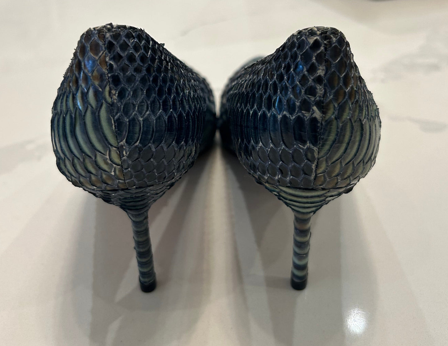 MANOLO BLAHNIK Snake Pumps - Size 35.5