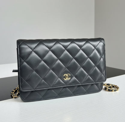 CHANEL 2017 Wallet On Chain