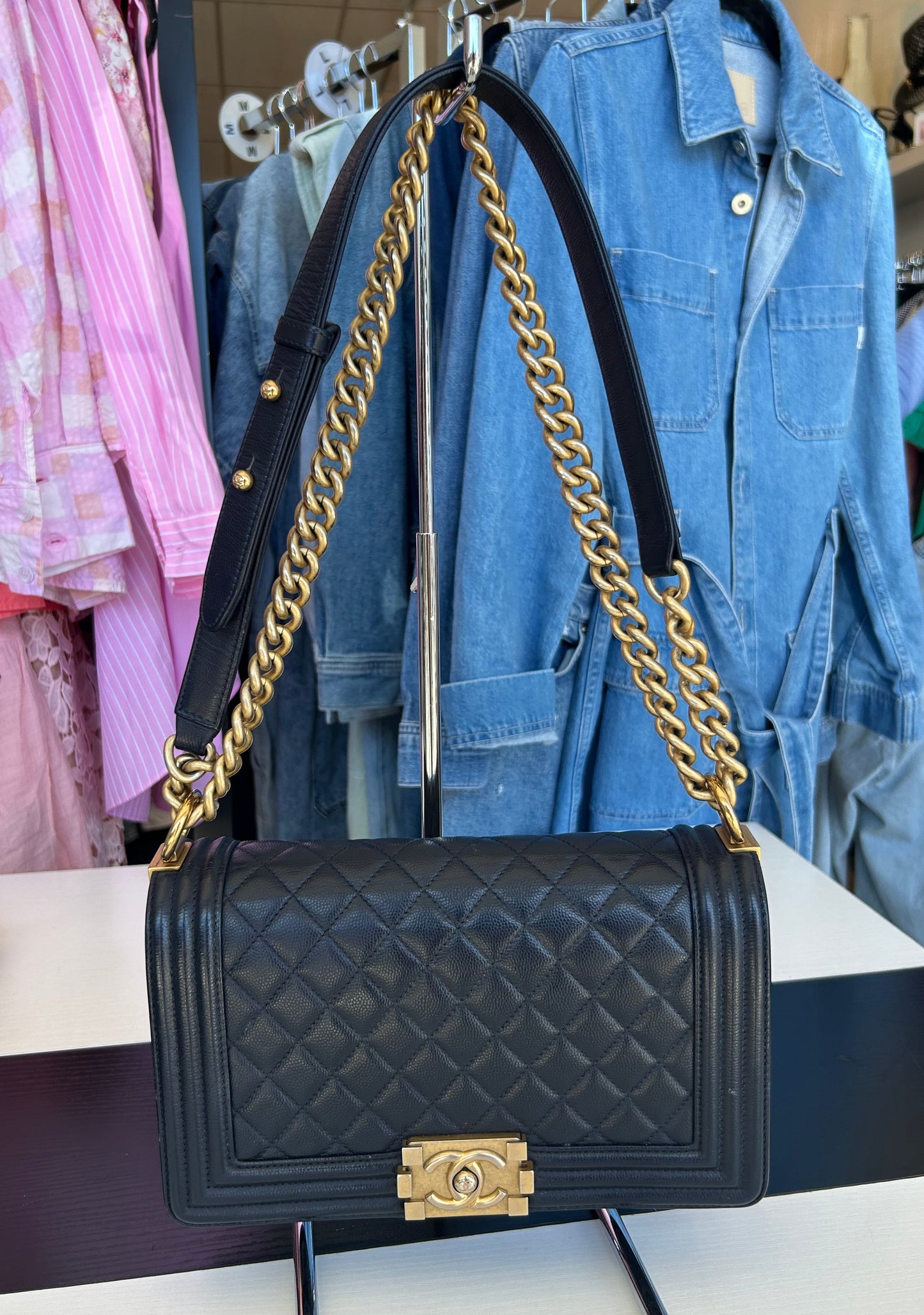 CHANEL 2018 Medium Boy Bag Navy