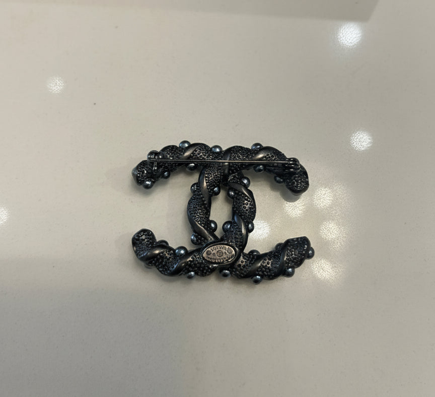 CHANEL Interlocking CC Brooch