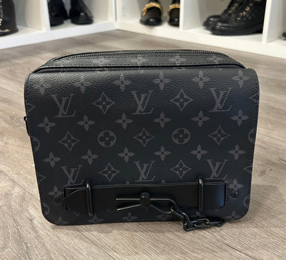 LOUIS VUITTON Monogram Eclipse Steamer Messenger Crossbody