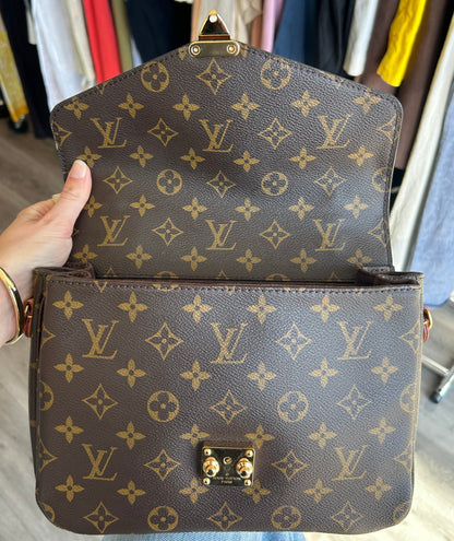 LOUIS VUITTON Monogram Métis Crossbody 2018