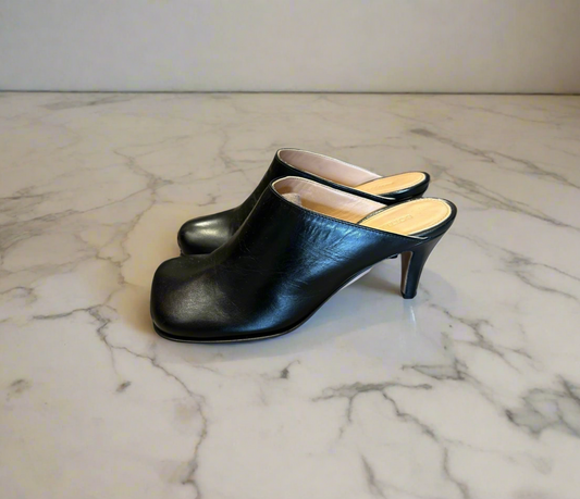 BOTTEGA VENETA Black Leather Mules - Size 34.5