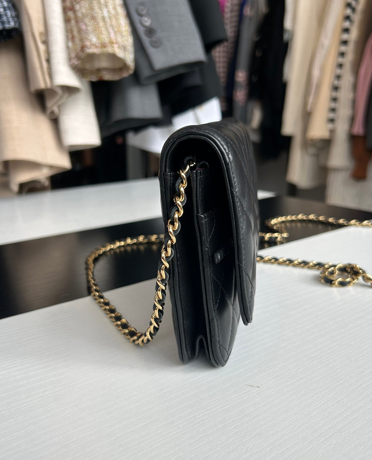 CHANEL 2017 Wallet On Chain