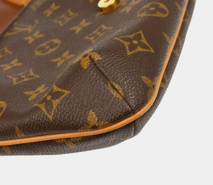 LOUIS VUITTON Musette Tango Satchel