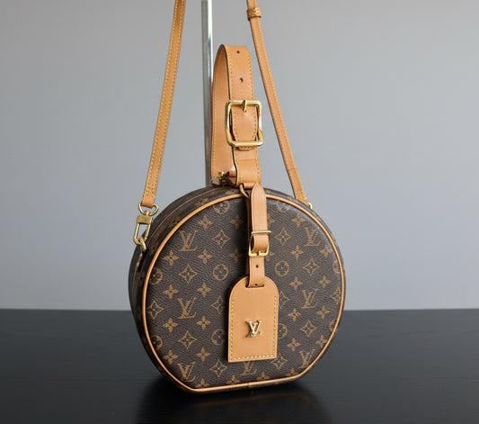 LOUIS VUITTON Petite Boite Chapeau Handbag