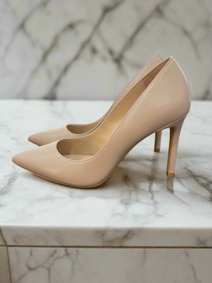 Stuart Weitzman Nude Pumps - Size 7.5