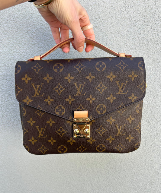 LOUIS VUITTON Monogram Métis Crossbody 2018