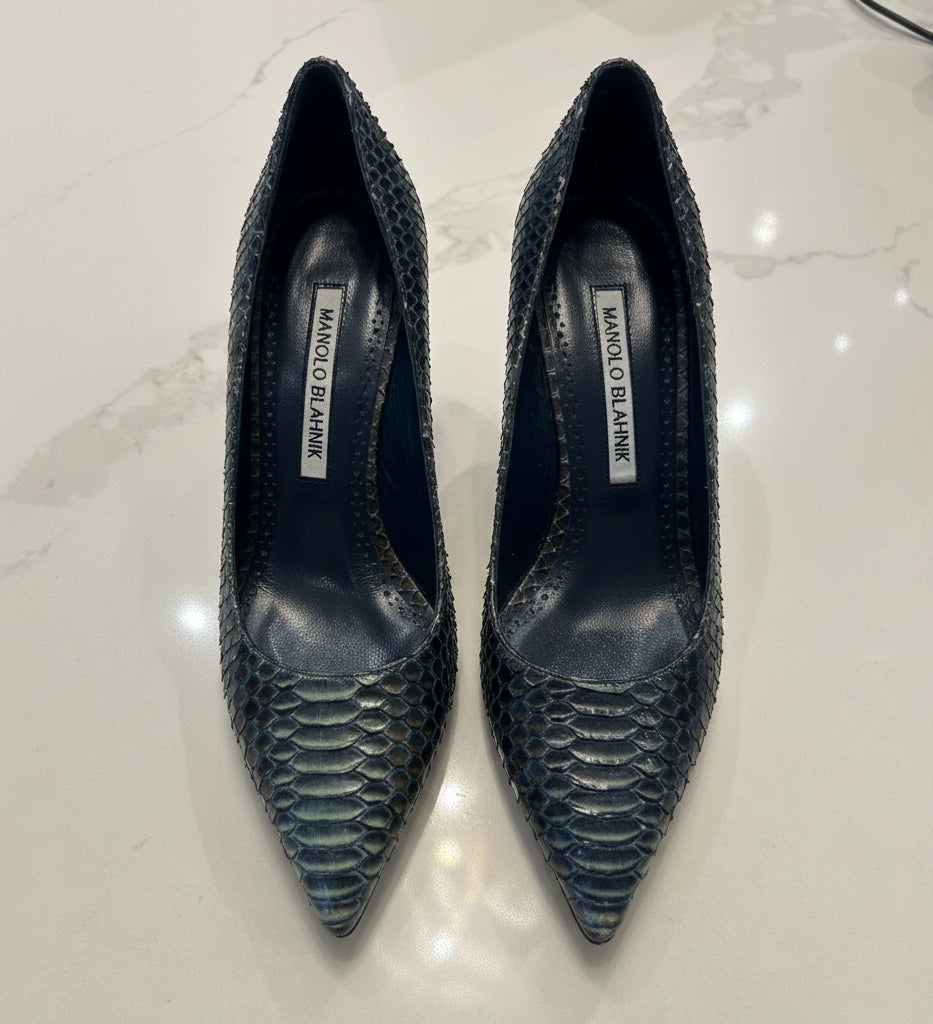 MANOLO BLAHNIK Snake Pumps - Size 35.5