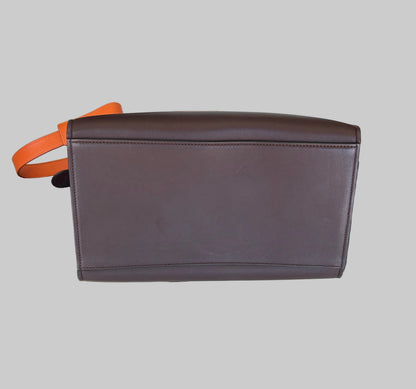 CÉLINE Trapeze Top Handle Bag With Strap