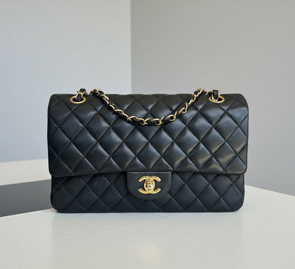 CHANEL Medium Double Flap
