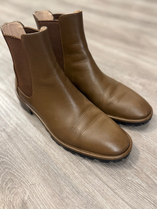 Stuart Weitzman Laine Leather Chelsea Boots - Size 9