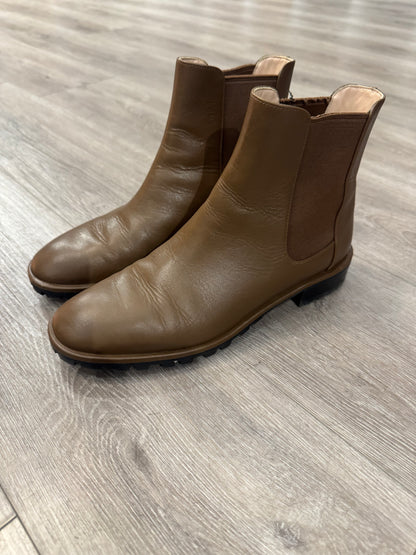 Stuart Weitzman Laine Leather Chelsea Boots - Size 9
