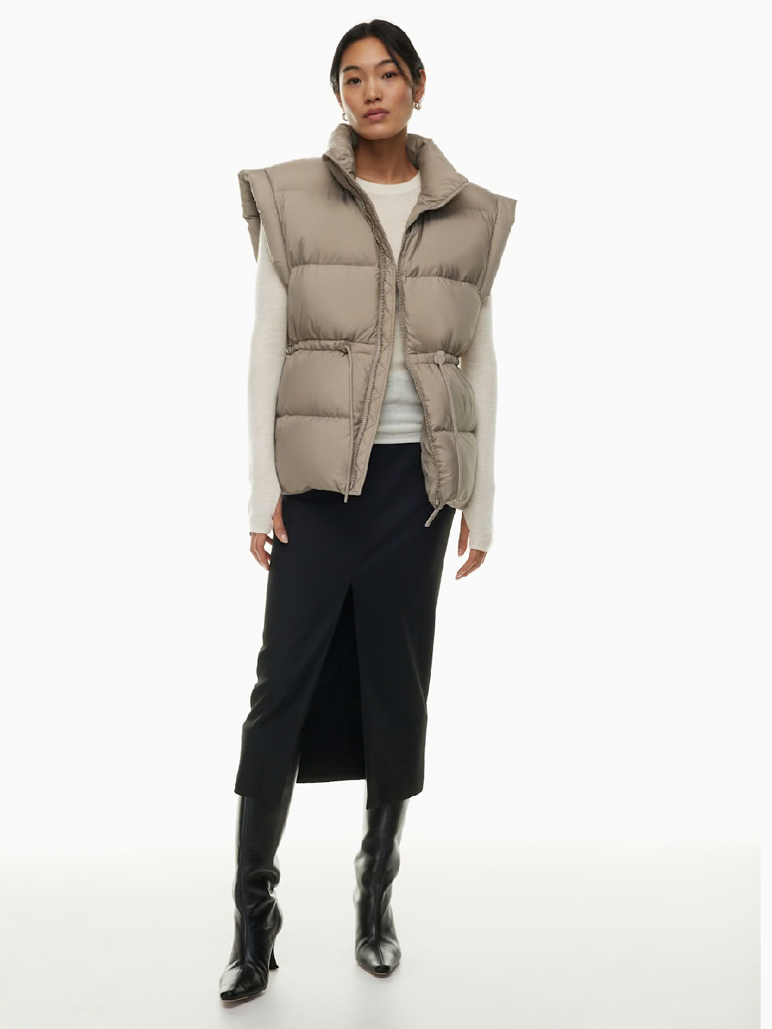 New* Wilfred
The Chalet Puffer Vest - Size M