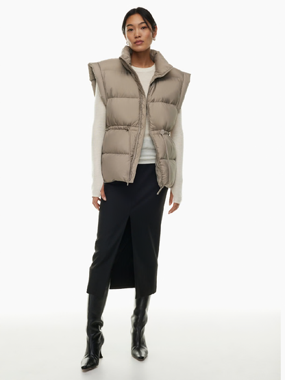 New* Wilfred
The Chalet Puffer Vest - Size M