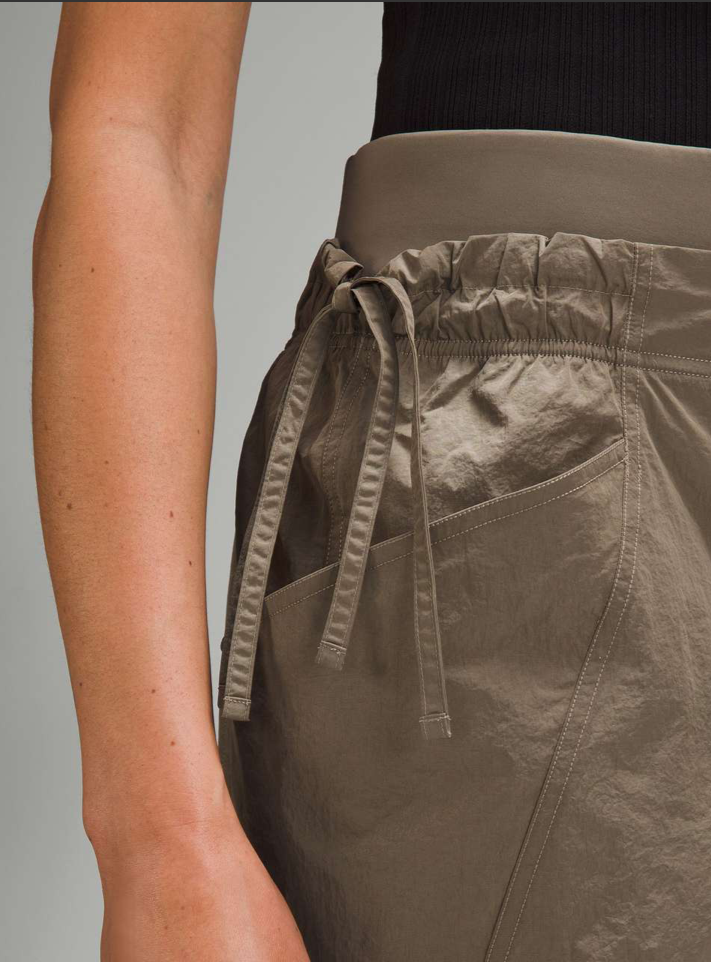 Lululemon Cinchable Wide-Leg Pant in Nomad - Size 12