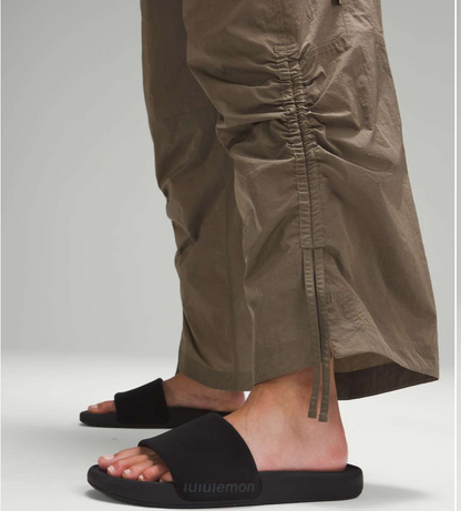 Lululemon Cinchable Wide-Leg Pant in Nomad - Size 12