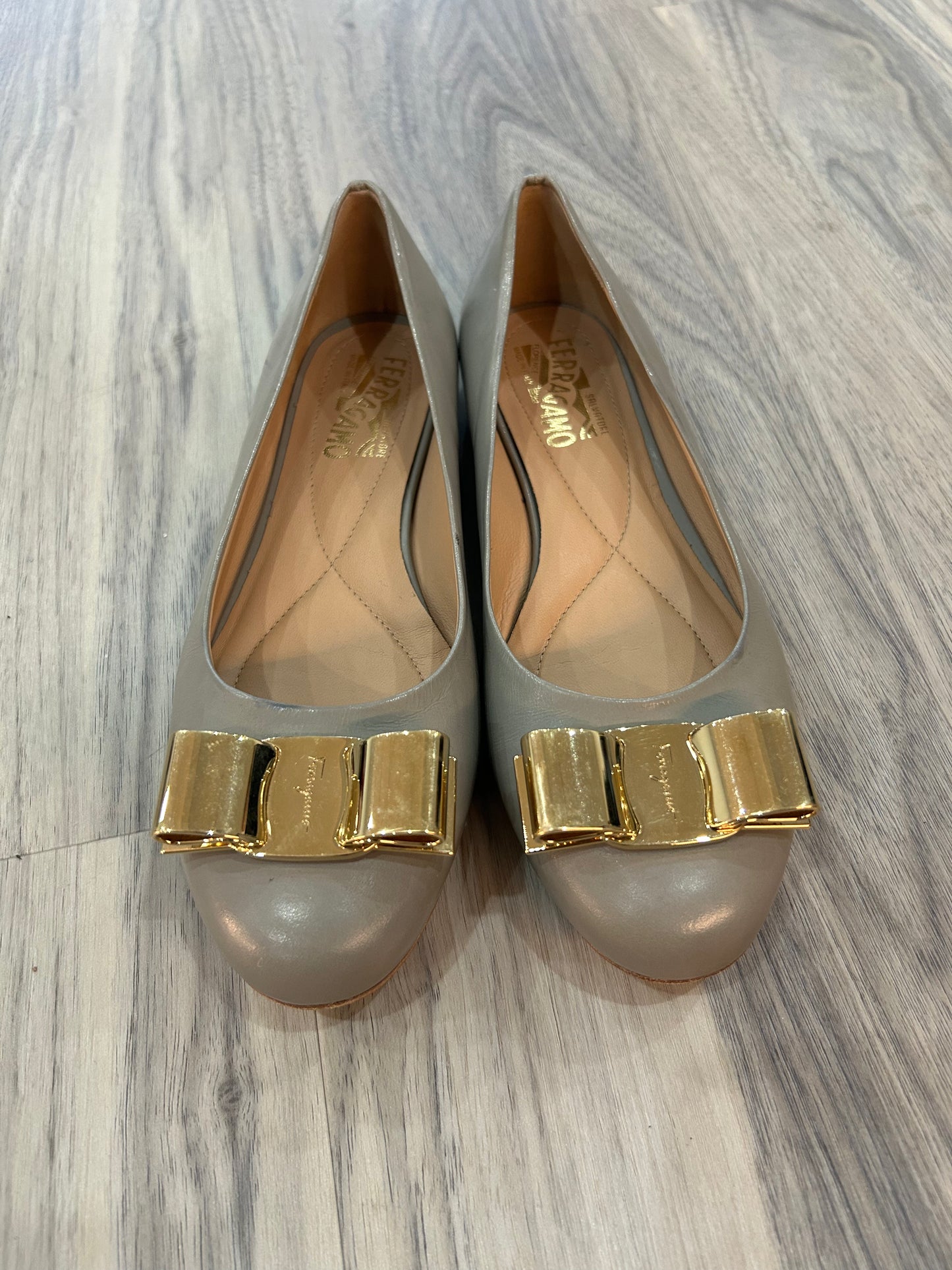 FERRAGAMO Ballet Flats - Size 7