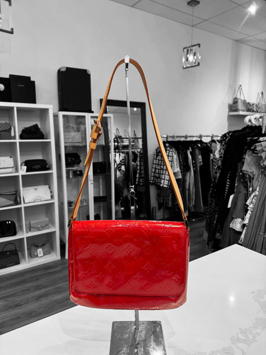LOUIS VUITTON Thompson Street Vernis Shoulder Bag