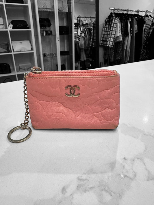 CHANEL Camellia leather coin pouch