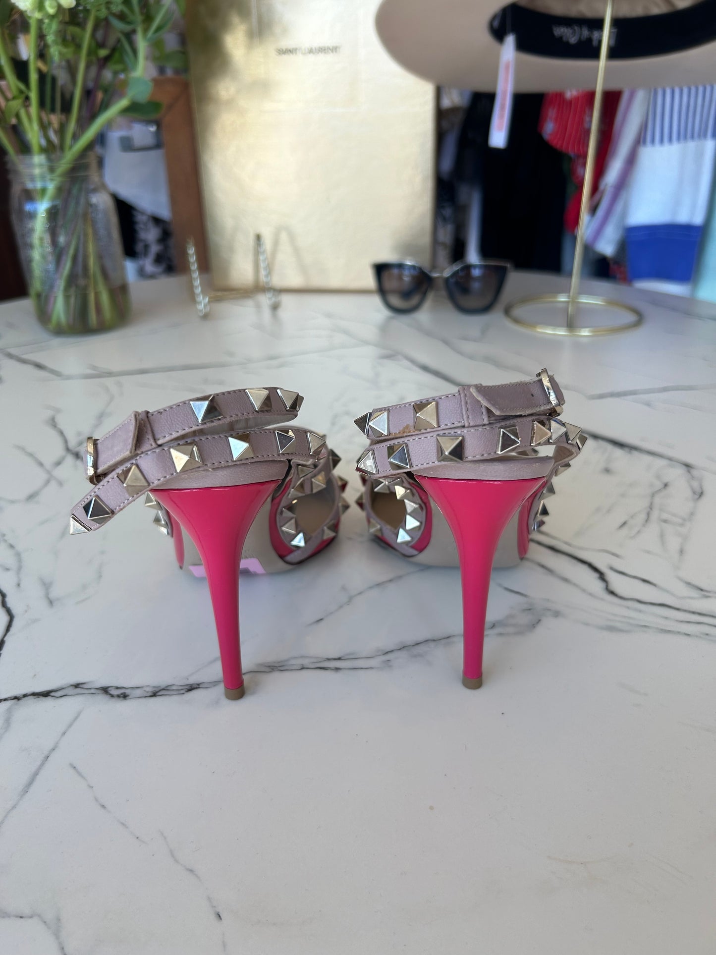 VALENTINO Rockstud Cage Pink Pumps - Size 37