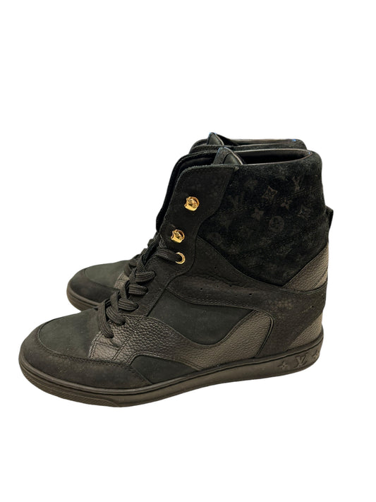 LOUIS VUITTON Monoram High Top Sneaker - Size 36.5