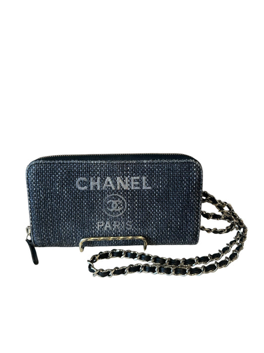 CHANEL Tweed Wallet With Chain